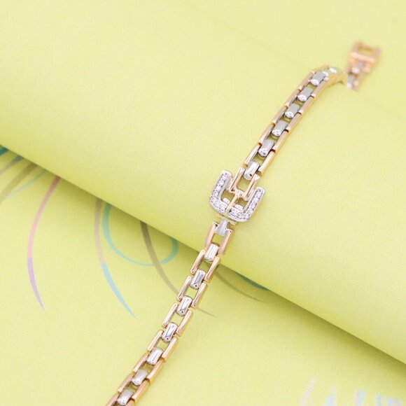 "Elegant Rose Gold Bracelet with Sparkling U-Shaped Center Charm, XPBL0734 - Picture 2 of 12